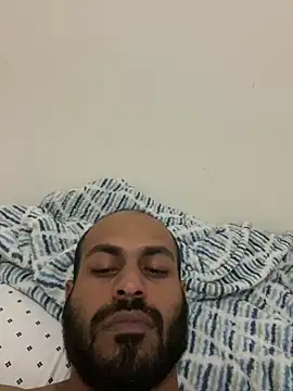 islandvybee55 online show from 15, 1, 2025