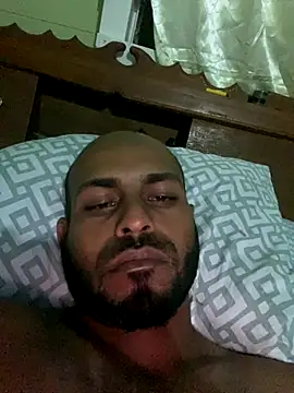 islandvybee55 online show from 23, 12, 2025