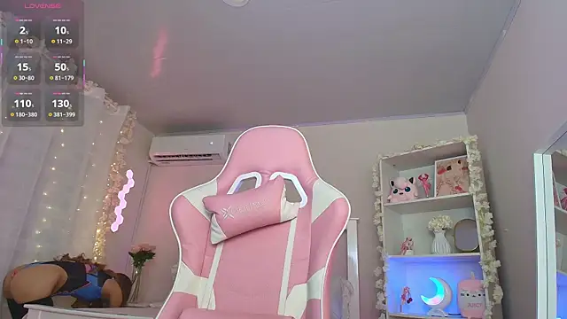 Snapshot of ely_cherry18 chatting on 22, 3, 2026 ely cherry18 online show from 22, 3, 2026