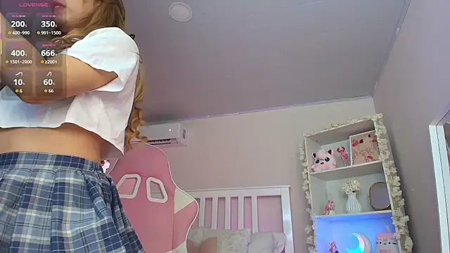 Snapshot of ely_cherry18 chatting on 24, 3, 2026 ely cherry18 online show from 24, 3, 2026