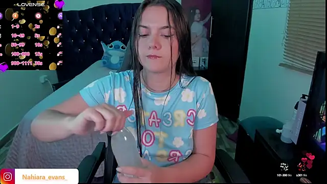 NahiaraEvans  online show from 24, 2, 2025