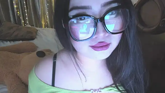 Snapshot of cutie_sakura chatting on 23, 12, 2024 cutie sakura online show from 23, 12, 2024