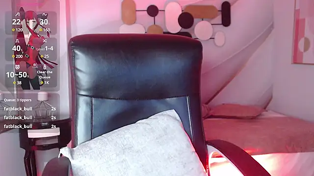 Snapshot of LessBoobs_gh chatting on 9, 1, 2025 LessBoobs gh online show from 9, 1, 2025
