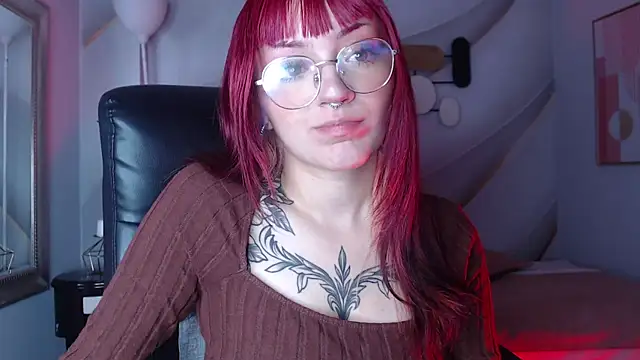 Snapshot of LessBoobs_gh chatting on 15, 1, 2025 LessBoobs gh online show from 15, 1, 2025