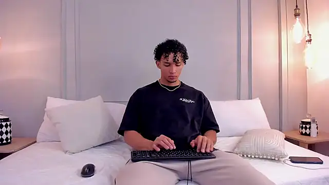 Snapshot of Dominick_star chatting on 21, 9, 2025 Dominick star online show from 21, 9, 2025