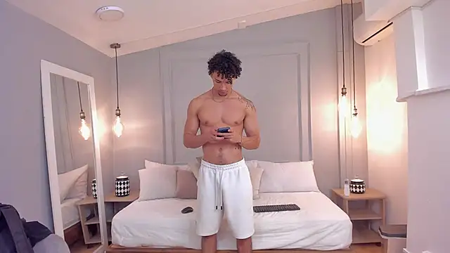 Snapshot of Dominick_star chatting on 4, 10, 2025 Dominick star online show from 4, 10, 2025