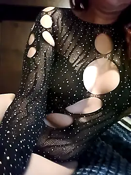 Snapshot of KITTEN-10 chatting on 24, 10, 2025 KITTEN-10 online show from 24, 10, 2025