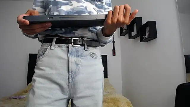 abigail f00x online show from 14, 3, 2025