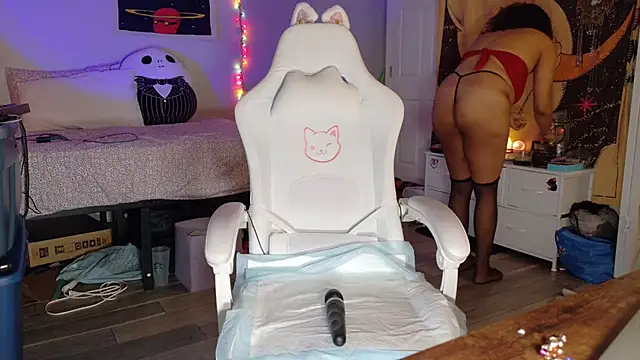 loveluna8 online show from 24, 2, 2025