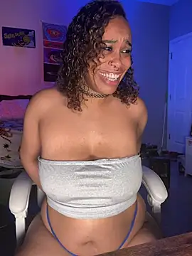 loveluna8 online show from 12, 3, 2025