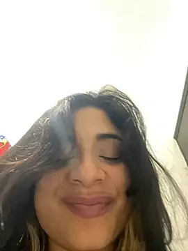 mysteriousgirl20 online show from 25, 5, 2026