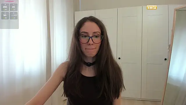 Snapshot of snowiie chatting on 10, 10, 2025 snowiie online show from 10, 10, 2025