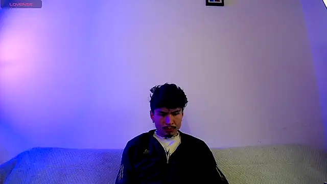 Snapshot of lauytiago chatting on 23, 9, 2025 lauytiago online show from 23, 9, 2025