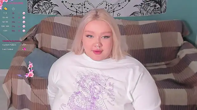 Snapshot of LilyBelll chatting on 9, 12, 2024 LilyBelll online show from 9, 12, 2024