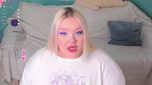 Snapshot of LilyBelll chatting on 13, 1, 2025 LilyBelll online show from 13, 1, 2025