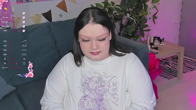 Snapshot of LilyBelll chatting on 11, 9, 2025 LilyBelll online show from 11, 9, 2025