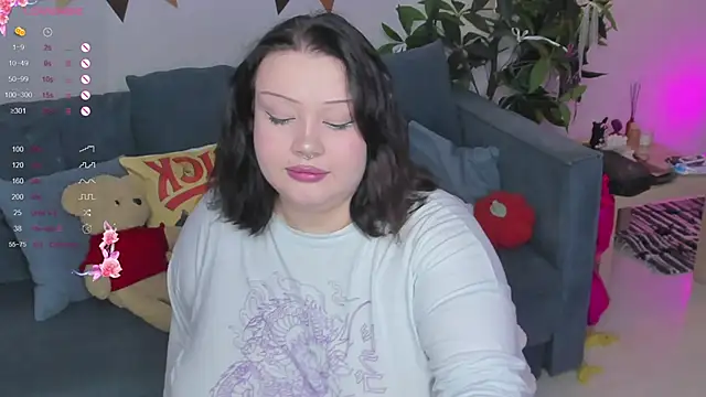 Snapshot of LilyBelll chatting on 26, 9, 2025 LilyBelll online show from 26, 9, 2025