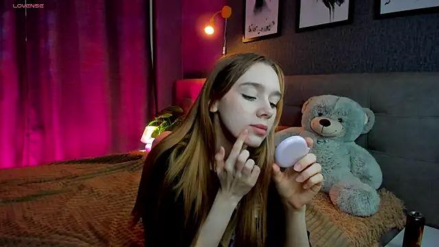 Lesi Moonie01 online show from 19, 11, 2025