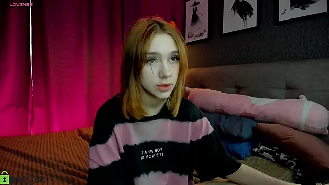 Lesi Moonie01 online show from 11, 5, 2026