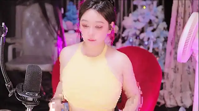 Snapshot of Missy_Nana21 chatting on 30, 9, 2025 Missy Nana21 online show from 30, 9, 2025