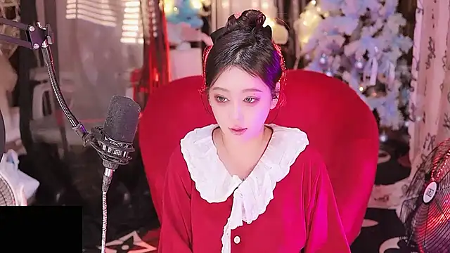 Snapshot of Missy_Nana21 chatting on 20, 10, 2025 Missy Nana21 online show from 20, 10, 2025