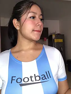 Snapshot of EmmaRossem chatting on 1, 11, 2025 EmmaRossem online show from 1, 11, 2025