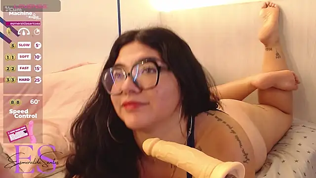 Snapshot of EsmeraldaSantoss chatting on 11, 1, 2025 EsmeraldaSantoss online show from 11, 1, 2025