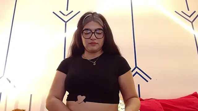 Snapshot of EsmeraldaSantoss chatting on 10, 2, 2025 EsmeraldaSantoss online show from 10, 2, 2025