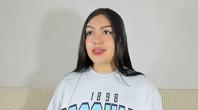 Sweet-Sophiee online show from 24, 1, 2025