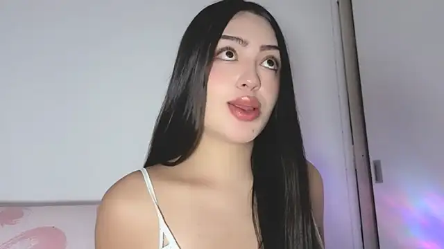 Sweet-Sophiee online show from 23, 4, 2026