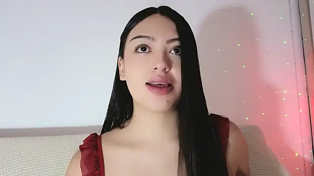 Sweet-Sophiee online show from 6, 7, 2026