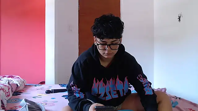 Snapshot of SHARLOTTE_MORGAN chatting on 1, 2, 2025 SHARLOTTE MORGAN online show from 1, 2, 2025