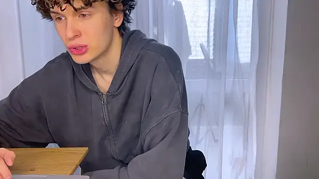 alyx garden online show from 18, 3, 2026