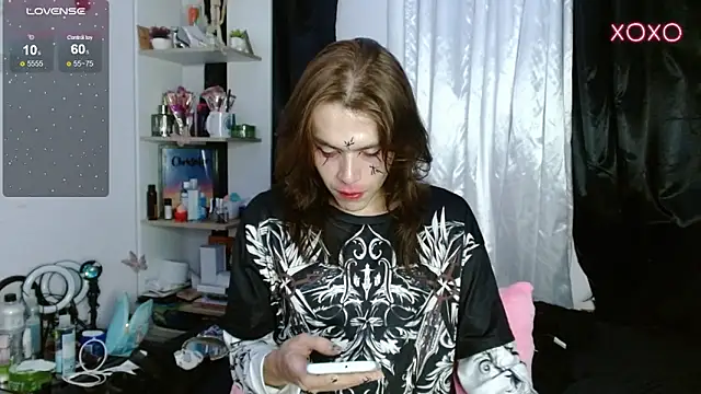 Snapshot of shun_sun chatting on 12, 12, 2024 shun sun online show from 12, 12, 2024