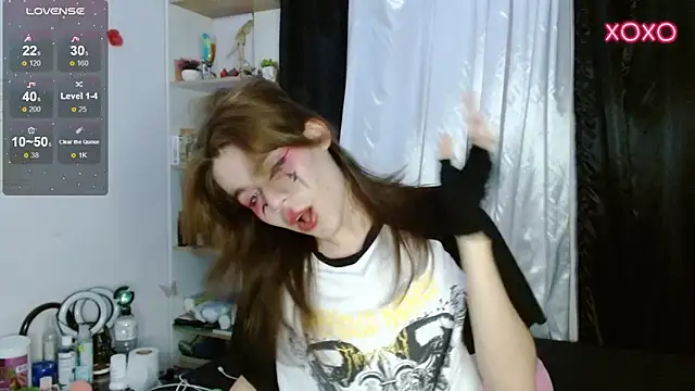 Snapshot of shun_sun chatting on 11, 2, 2025 shun sun online show from 11, 2, 2025