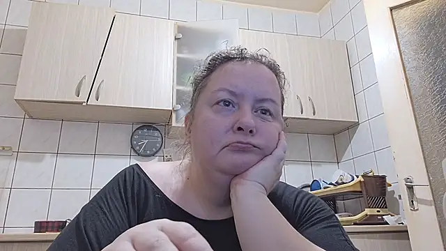 Snapshot of melissaBlessing chatting on 11, 1, 2025 melissaBlessing online show from 11, 1, 2025