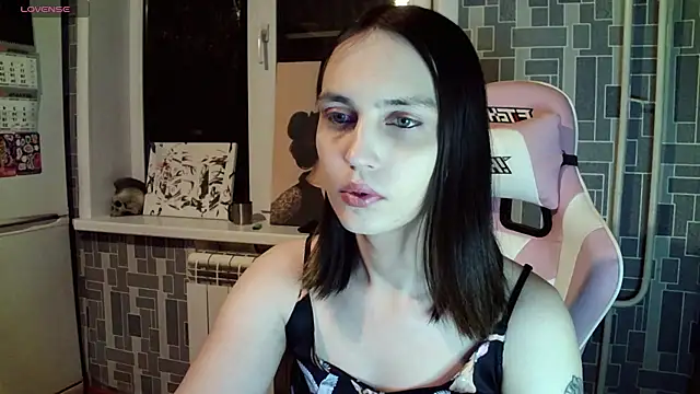 Snapshot of BlackHe4rts_ chatting on 14, 12, 2024 BlackHe4rts online show from 14, 12, 2024