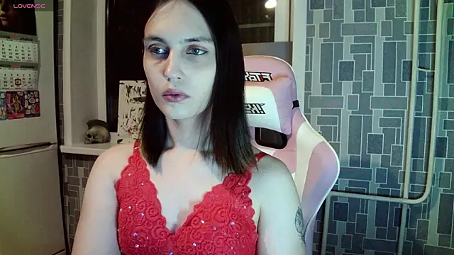 Snapshot of BlackHe4rts_ chatting on 21, 12, 2024 BlackHe4rts online show from 21, 12, 2024