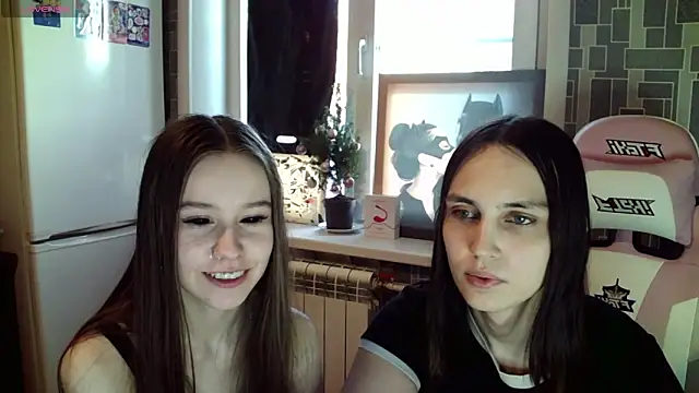 Snapshot of BlackHe4rts_ chatting on 13, 1, 2025 BlackHe4rts online show from 13, 1, 2025
