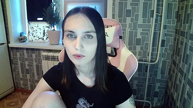 Snapshot of BlackHe4rts_ chatting on 12, 3, 2025 BlackHe4rts online show from 12, 3, 2025