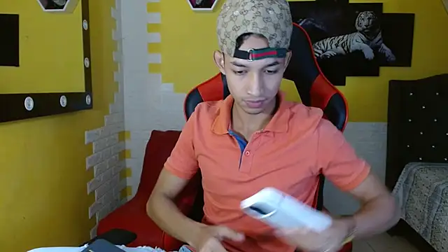 jose sexycumm online show from 10, 10, 2025