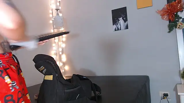 Snapshot of Kimandyuk chatting on 18, 12, 2024 Kimandyuk online show from 18, 12, 2024