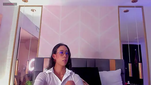 Snapshot of GabyPetit chatting on 3, 2, 2026 GabyPetit online show from 3, 2, 2026