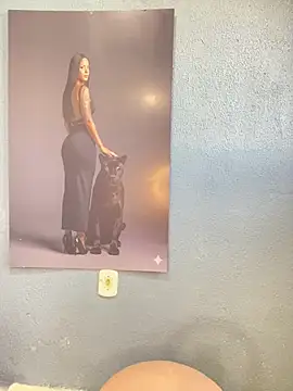 Elamesmamorena online show from 3, 2, 2026