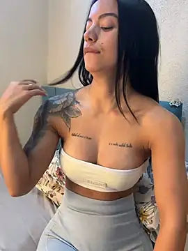 Snapshot of Elamesmamorena chatting on 15, 7, 2026 Elamesmamorena online show from 15, 7, 2026