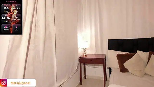 Snapshot of Maria_juliana chatting on 3, 5, 2026 Maria juliana online show from 3, 5, 2026