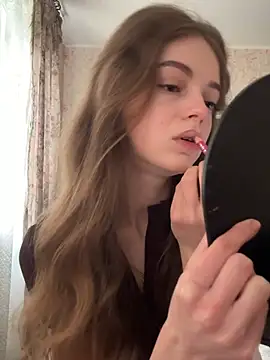 kristiluxee  online show from 6, 4, 2026