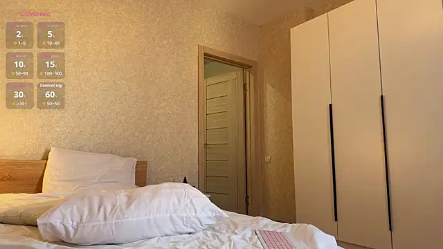 Snapshot of julya_flowerss chatting on 9, 3, 2026 julya flowerss online show from 9, 3, 2026