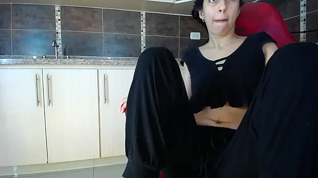 anna alvarez online show from 13, 1, 2025
