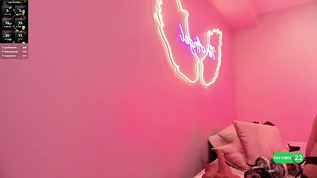 Snapshot of Ninna_monroe_ chatting on 18, 9, 2025 Ninna monroe  online show from 18, 9, 2025